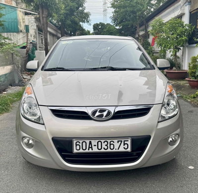 Hyundai i20 2011 49.000 km Vàng cát