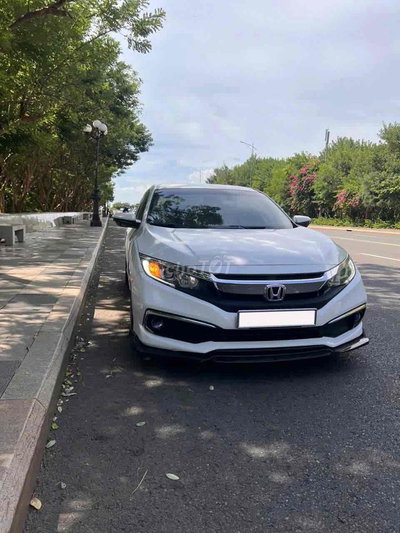 Honda Civic 2019 E màu Trắng