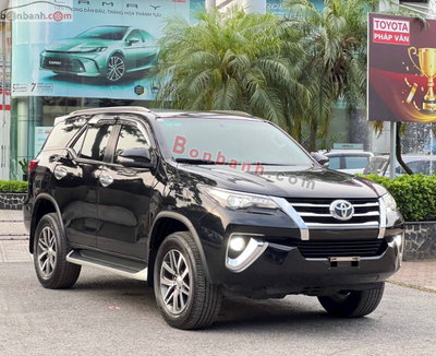 Xe Toyota Fortuner 2.7V 4x4 AT 2017