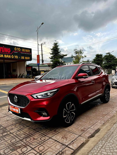 MG ZS 1.5 AT 2023 Đỏ 4.000 km