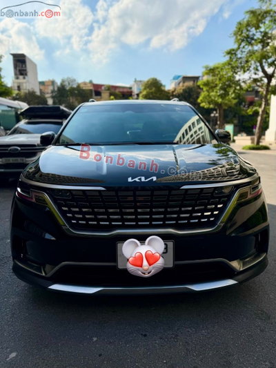 Xe Kia Carnival Signature 2.2D 2024