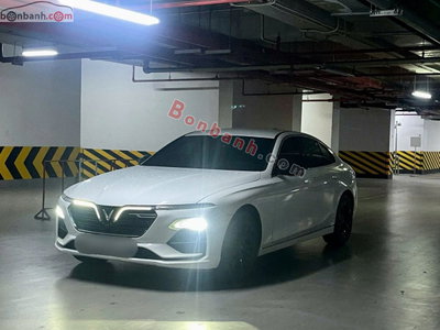 Xe VinFast Lux A 2.0 Plus 2.0 AT 2021