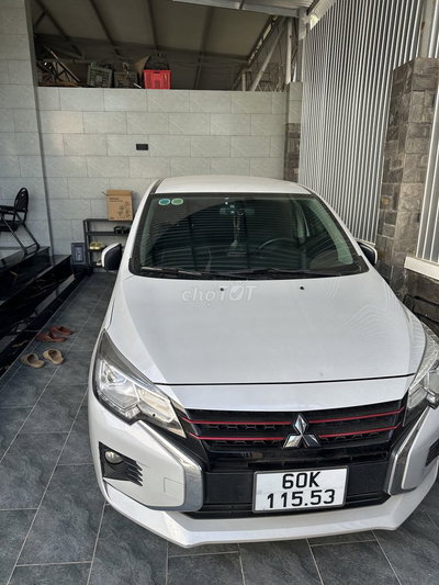 Mitsubishi Mirage Trắng