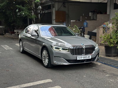 BMW 730Li Pure Excellence 2022