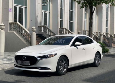 Mazda 3 Luxury 2023 qua sử dụng đi kĩ giá hợp lý