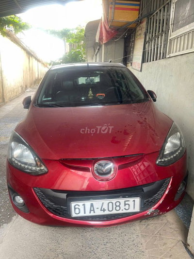 Mazda 2S màu Đỏ