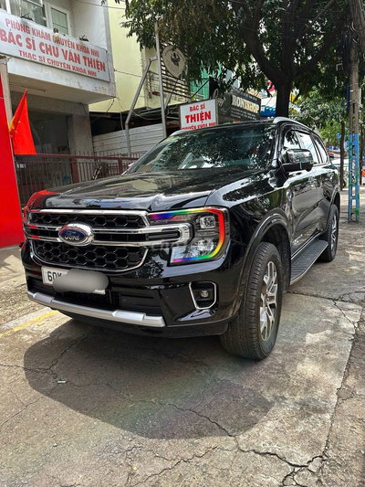 cần bán Ford Everest 2 cầu 4*4 đời cuối 2023