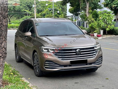 Xe Volkswagen Viloran Luxury 2025
