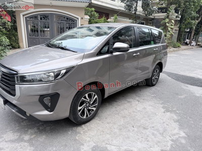 Xe Toyota Innova E 2.0 MT 2022