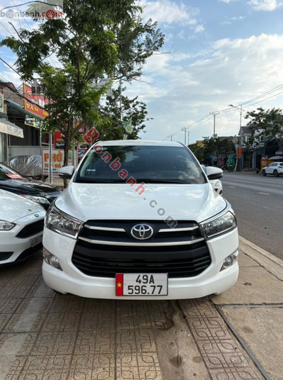 Xe Toyota Innova 2.0E 2018