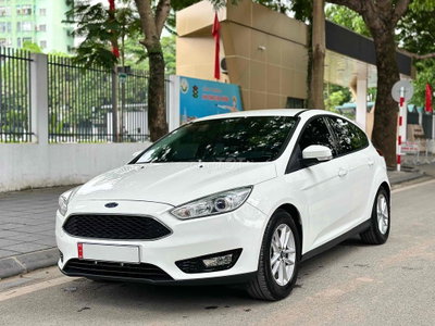 Ford Focus Hatchback 2017 Trắng