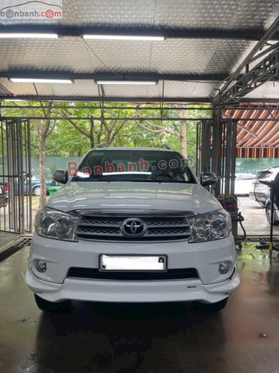 Xe Toyota Fortuner TRD Sportivo 4x4 AT 2011