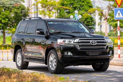 Xe Toyota Land Cruiser 4.6 V8 2020