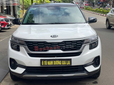 Xe Kia Seltos Deluxe 1.4 AT 2020