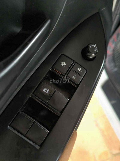 Toyota Innova E 2019 Số sàn Trắng