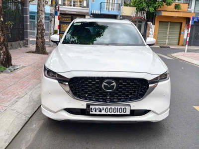 Mazda CX5 Đời 2025 2.0Premium Exclusive màu trắng