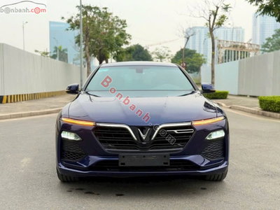 Xe VinFast Lux A 2.0 Tiêu chuẩn 2022