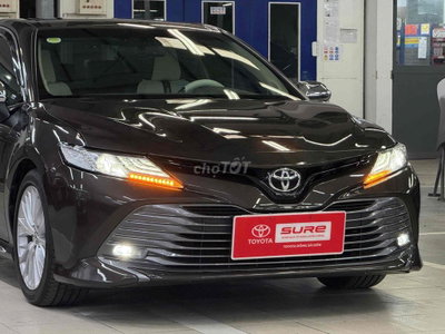 Bán Camry 2.5Q 2019 Ghi- Xe gia đình chất siêu đẹp