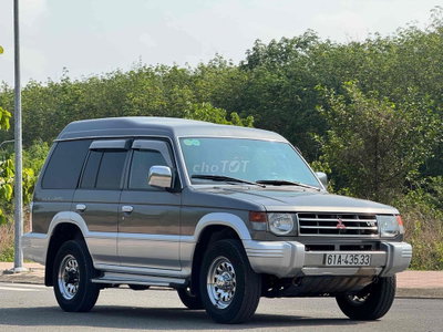 Mitsubishi Pajero V33 2004