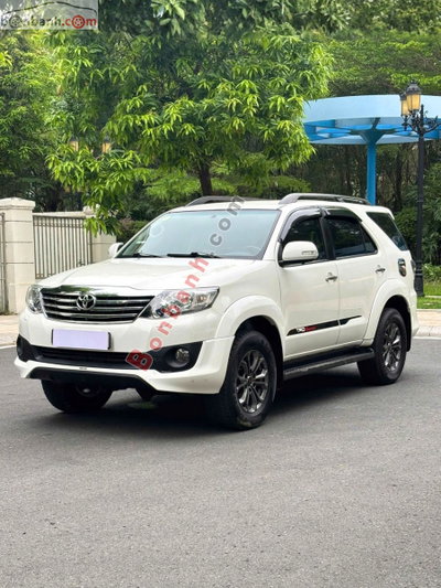 Xe Toyota Fortuner TRD Sportivo 4x4 AT 2015