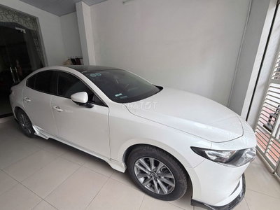 Mazda 3 2023 1.5L Deluxe Trắng