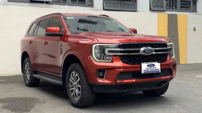 Ford Everest Ambient AT 2022 màu hiếm