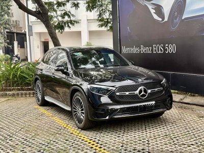 Mercedes GLC300 siêu lướt chính hãng 7.500km