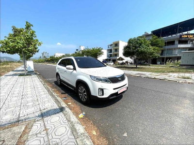 KIA SORENTO - Bản cao cấp - Màu trắng - 2015