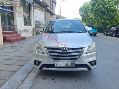 Xe Toyota Innova 2.0E 2016