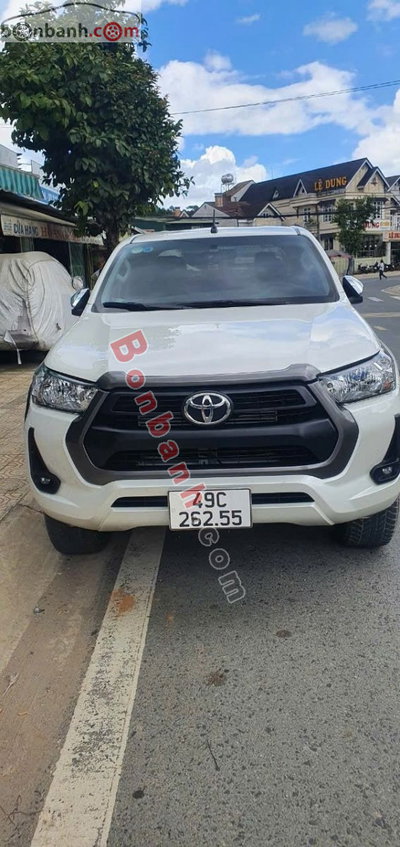 Xe Toyota Hilux 2.4L 4x2 AT 2021