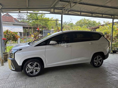 Hyundai Stargazer 2026 Bản cao cấp Trắng
