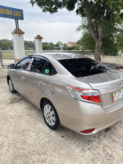Toyota Vios 2015 Vàng cát
