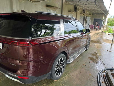 Kia Carnival Premium Đỏ
