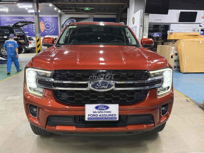Everest Ambient Xe Chuẩn Kĩ Đẹp Bán Tại Hãng Ford