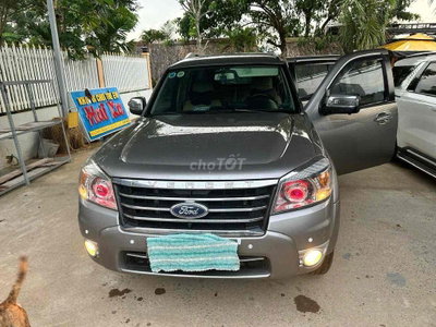 Ford Everest 2011 Xám
