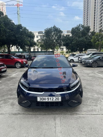 Xe Kia K3 Premium 2.0 AT 2022