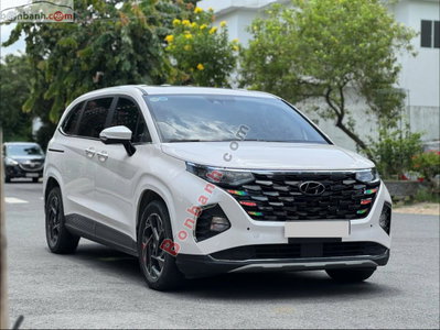Xe Hyundai Custin Cao Cấp 2.0T 2023