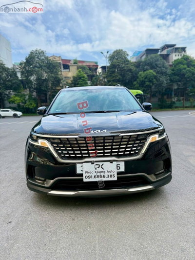 Xe Kia Carnival Premium 2.2D 8S 2024