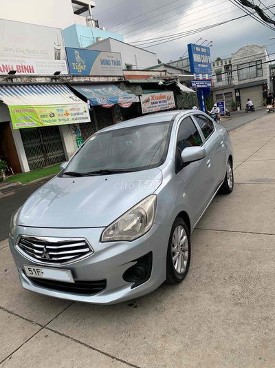 Mitsubishi Attrage xám Bạc 5 chỗ 152178 km
