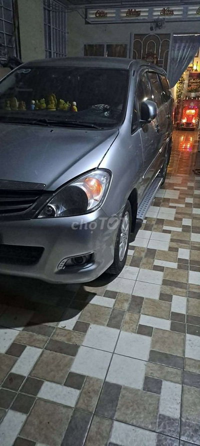 Toyota Innova G 2009 Bạc 128.000 km