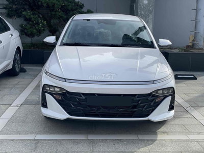 Hyundai Accent 1.5 AT Trắng