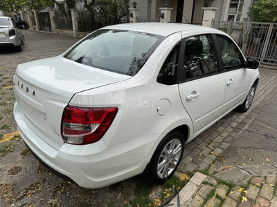 LADA Granta SD Trắng Mới 99,9%