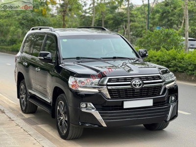 Xe Toyota Land Cruiser VX 4.6 V8 2015