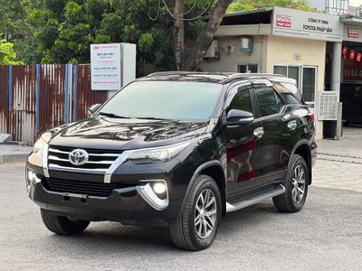 Toyota Fortuner 2017 máy xăng 2 cầu 645tr