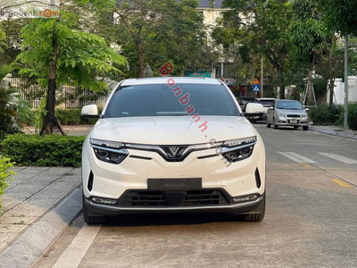 Xe VinFast VF8 Plus AWD 2023