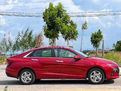 Hyundai Accent Đỏ Dưới 2 vạn