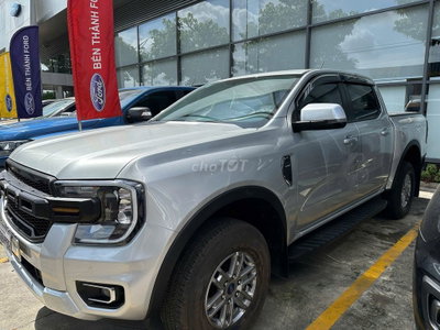 Ford Ranger XLS 2025, bảo hành 2028, vay 75%