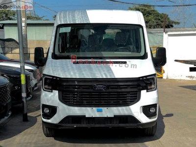 Xe Ford Transit Trend 2026