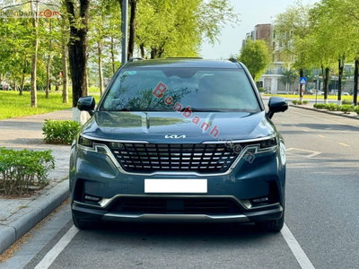 Xe Kia Carnival Signature 2.2D 2022