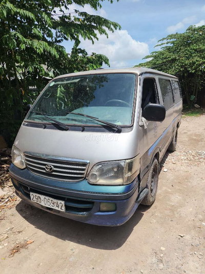 Toyota Hiace Xe tải van Bạc 2.9m